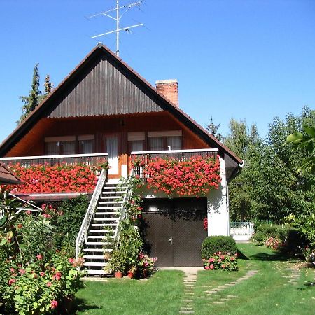 Appartement Marika-Lak à Siófok Extérieur photo